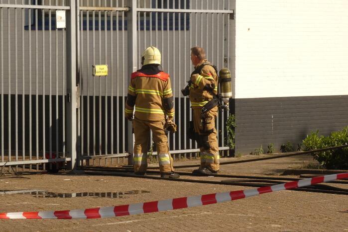 Brand in bedrijf snel onder controle