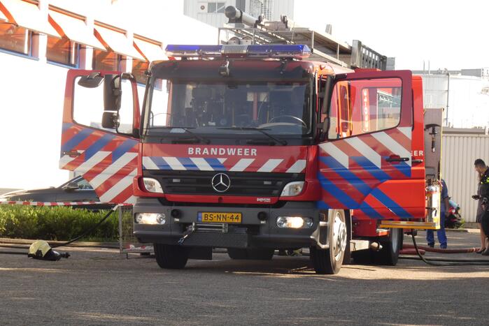 Brand in bedrijf snel onder controle