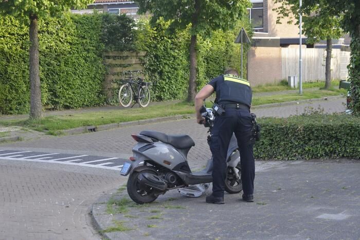 Scooterrijder gewond bij botsing met auto