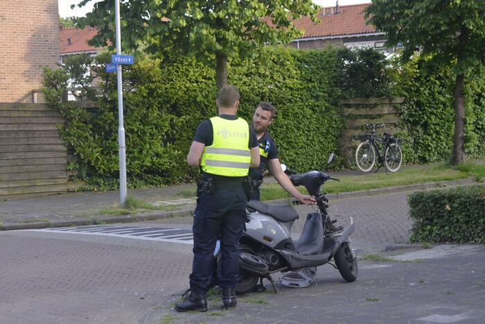 Scooterrijder gewond bij botsing met auto