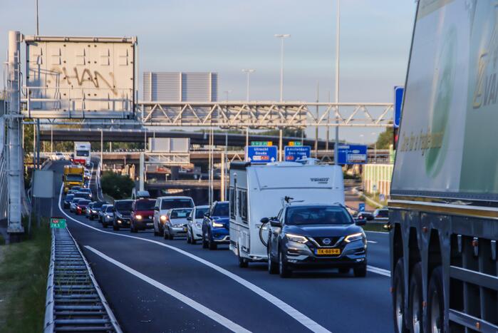 Snelweg afgesloten na ongeval