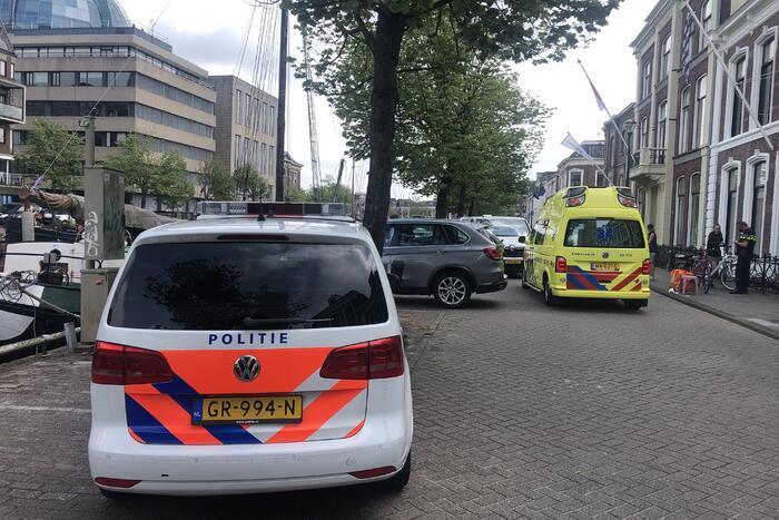 Bezorgfietser gewond bij aanrijding