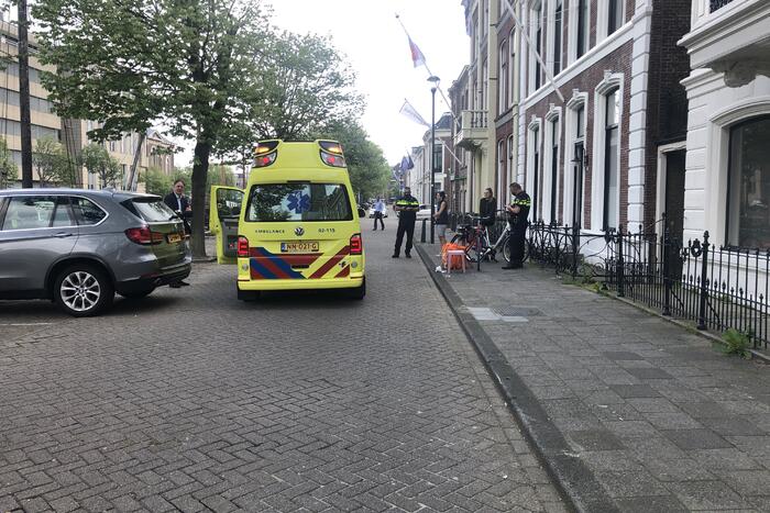 Bezorgfietser gewond bij aanrijding