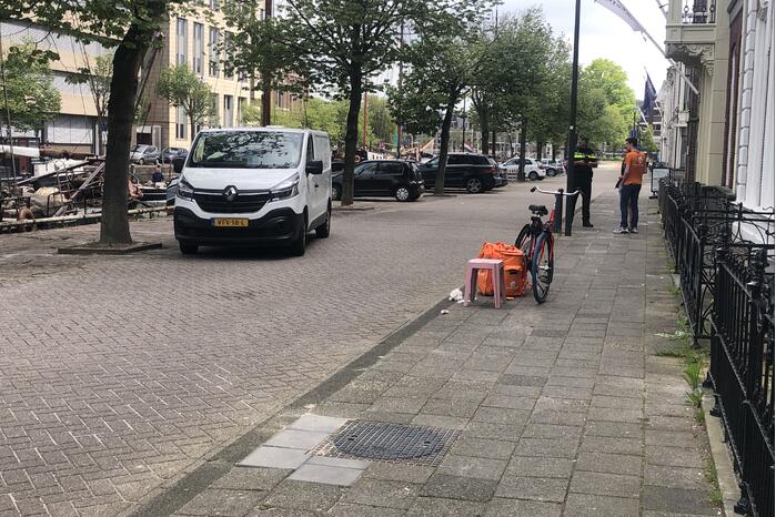 Bezorgfietser gewond bij aanrijding