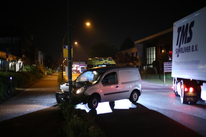 Bestuurder van bestelbus aangehouden na ongeval
