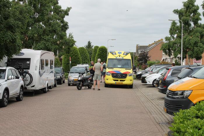 Brommerrijder gewond bij botsing met auto