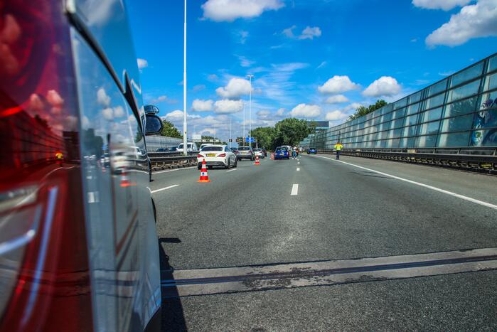 Flinke verkeersopstopping bij ongeval op rijksweg