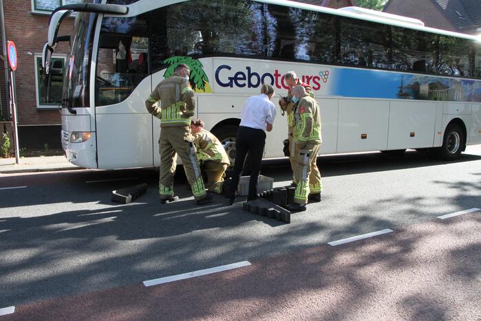 Touringcar lekt brandstof