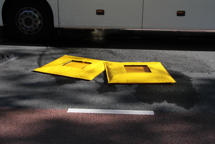 Touringcar lekt brandstof