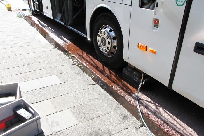 Touringcar lekt brandstof