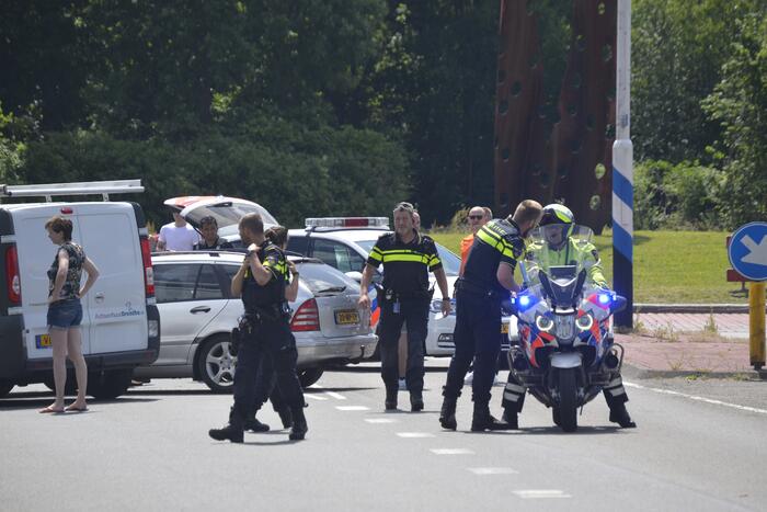 Verkeersruzie eindigt in ongeval met meerdere voertuigen