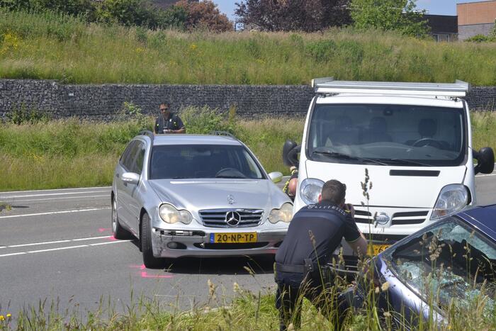 Verkeersruzie eindigt in ongeval met meerdere voertuigen