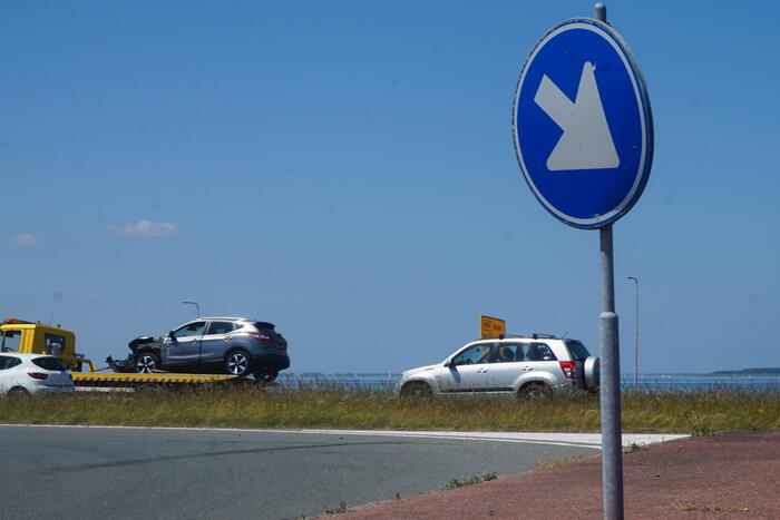 Ongeval tussen personenauto en caravan