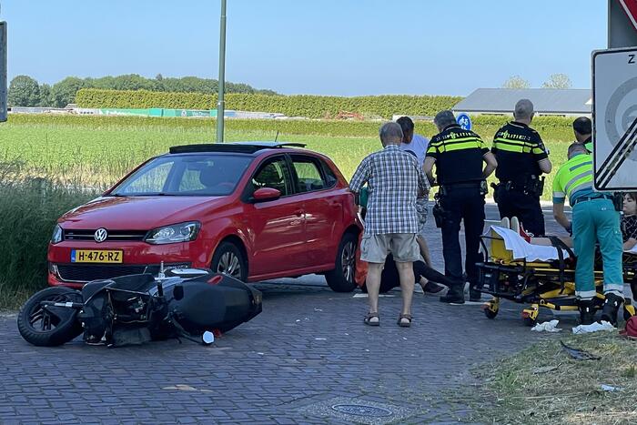 Scooterrijder gewond bij ongeval met personenauto