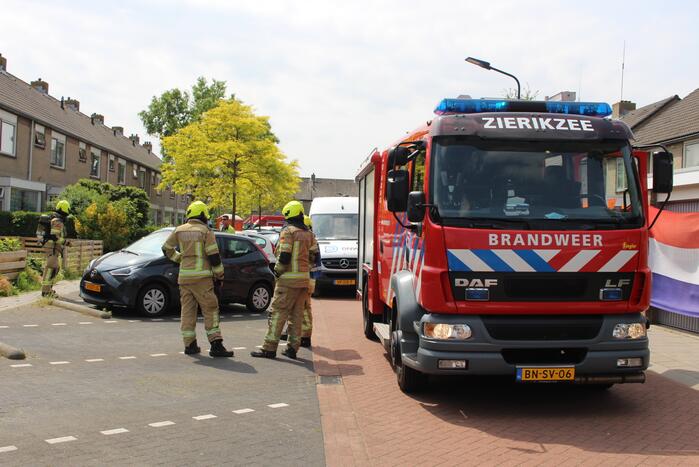 Brandweer en DNWG doen onderzoek naar gaslucht
