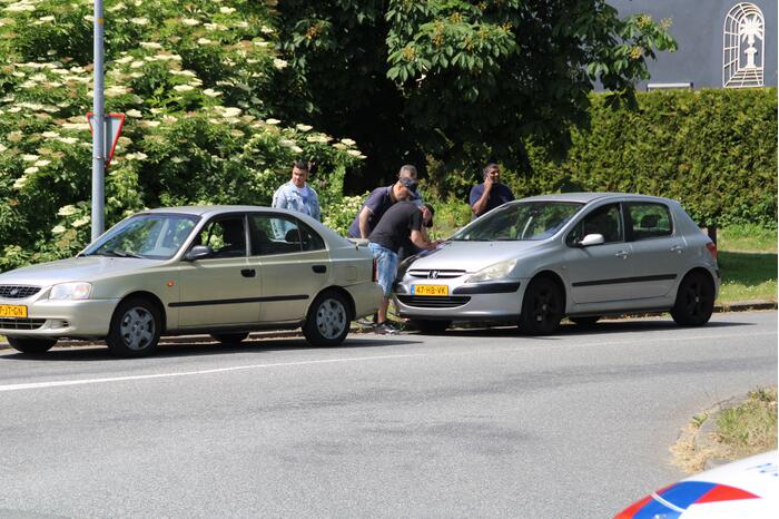 Blikschade bij botsing op kruising