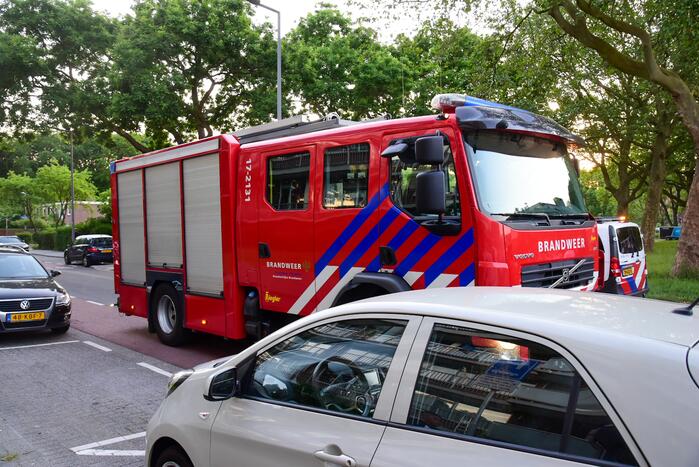 Onderzoek naar brandlucht in lift