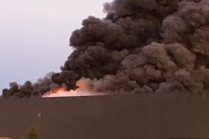 Zeer grote brand in recyclebedrijf