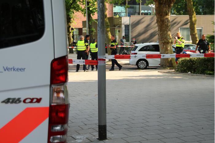 Motorrijder op de vlucht rijdt kind aan