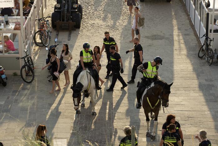 Grote politie-inzet na incident op strand