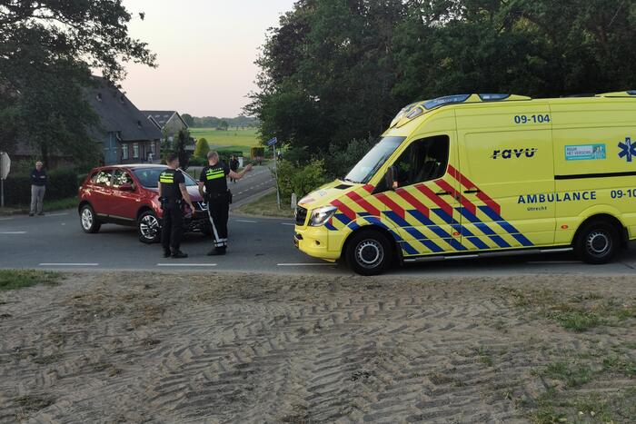 Wielrenner gewond bij botsing met auto