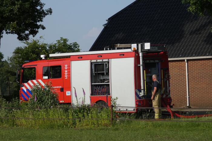 Hooibroei in schuur boerderij zorgt voor inzet brandweer