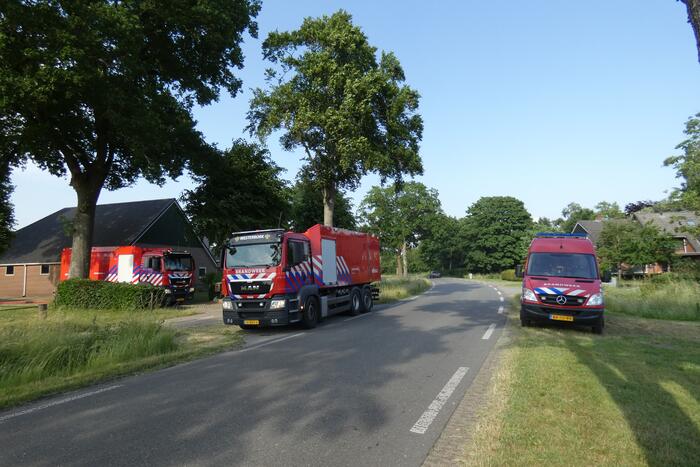 Hooibroei in schuur boerderij zorgt voor inzet brandweer