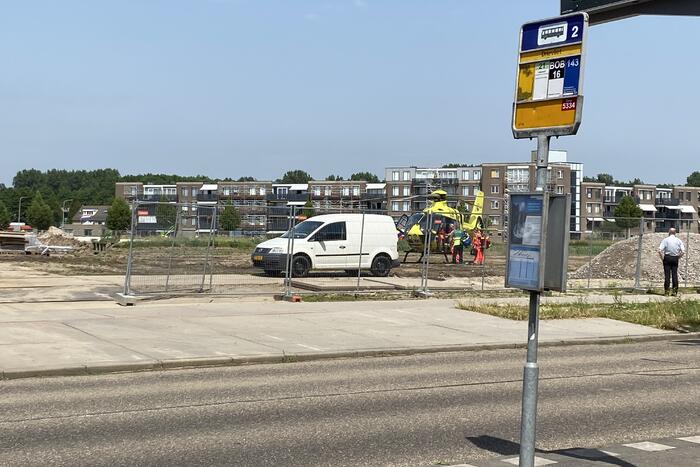 Traumahelikopter landt op bouwterrein voor incident