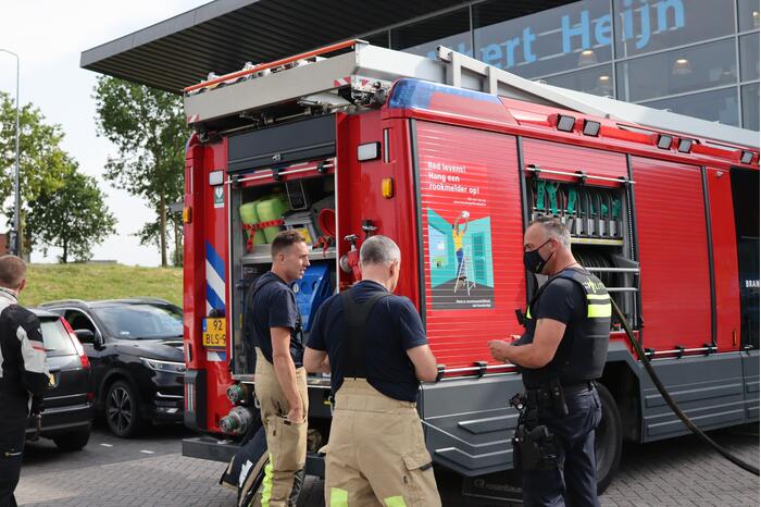 Albert Heijn ontruimd door brand in parkeergarage