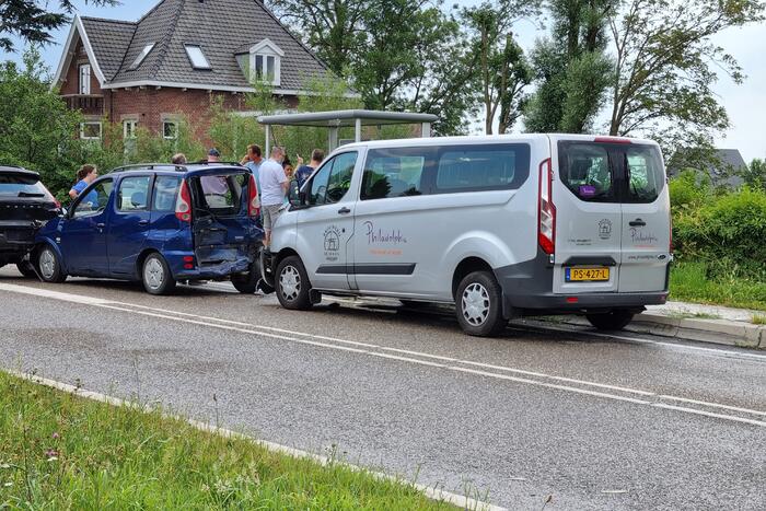 Vijf voertuigen betrokken bij kettingbotsing