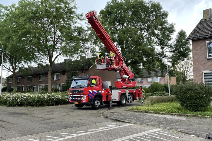 Brandweer handen vol aan stormschade