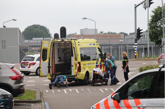 Fietser gewond na ongeval met personenauto