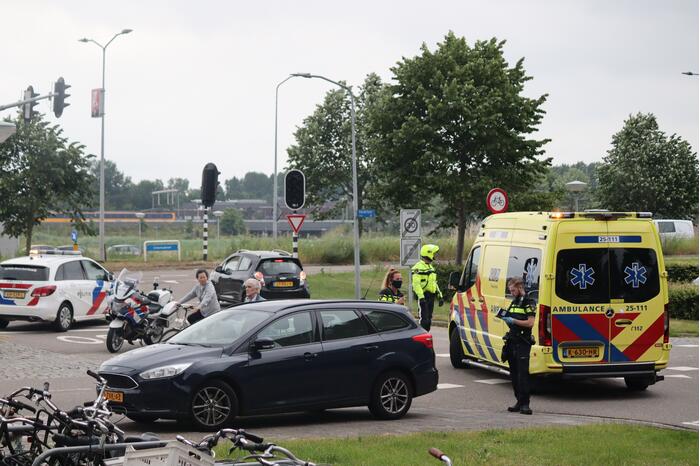 Fietser gewond na ongeval met personenauto