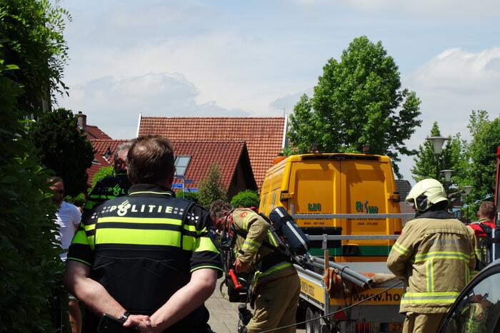 Brandweer ventileert woning na keukenbrand