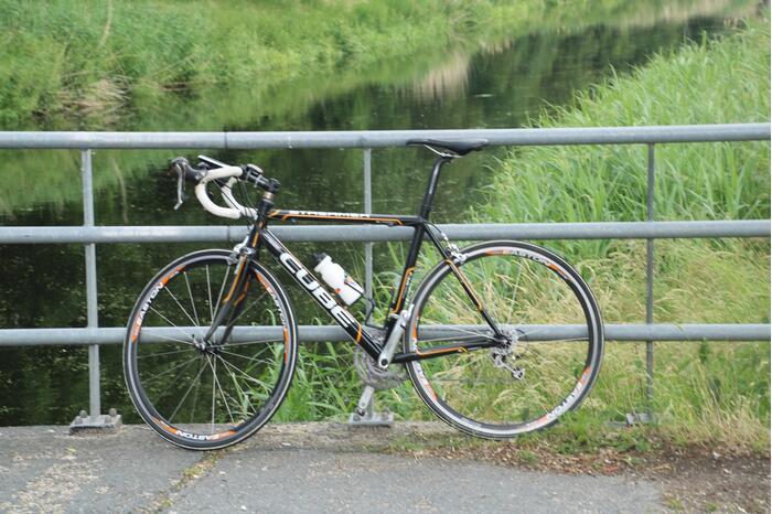 Wielrenner gewond bij aanrijding