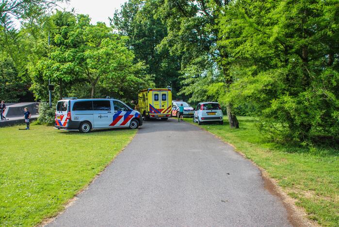 8-jarige steekt 11-jarige neer in park