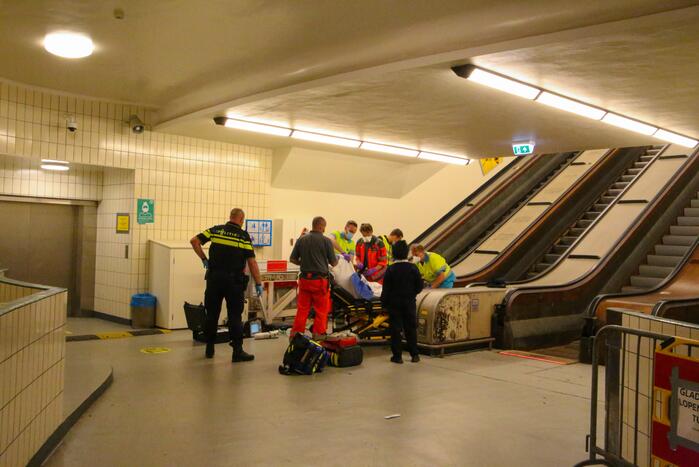 Persoon zwaargewond na incident in Maastunnel