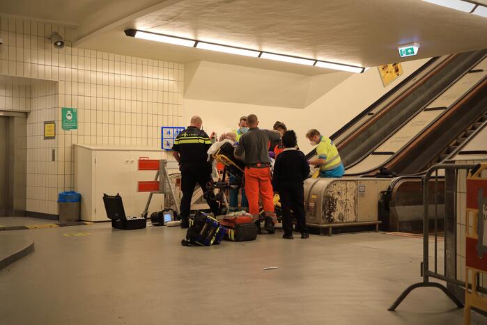 Persoon zwaargewond na incident in Maastunnel