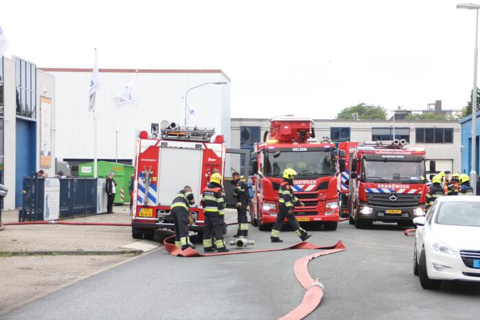 Brand in pand industrieterrein