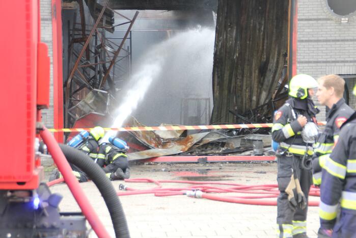 Brand in pand industrieterrein