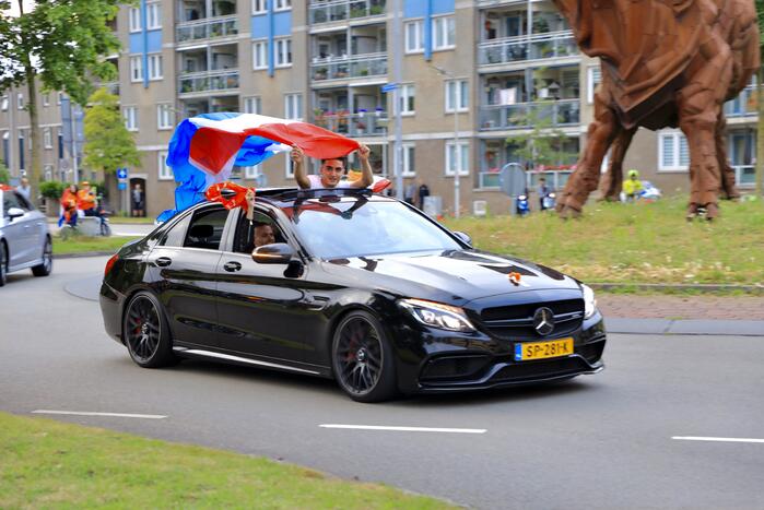 Oranjefans vieren opnieuw feest na derde EK zege