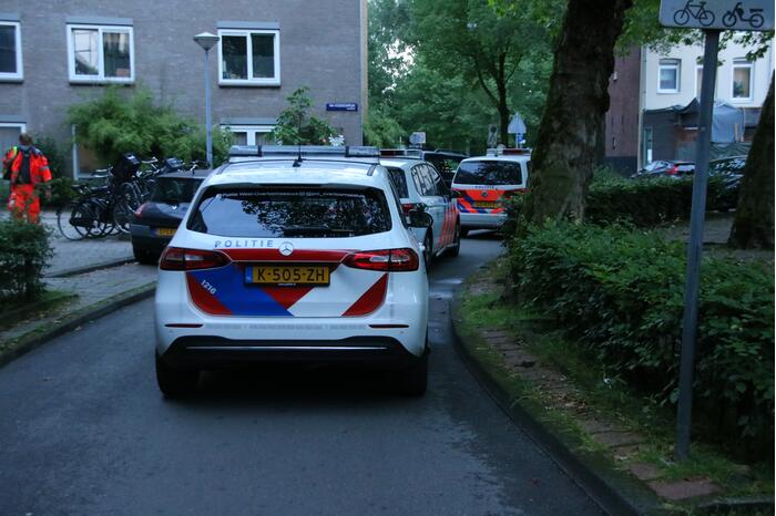 Schietpartij in woning, politie start onderzoek