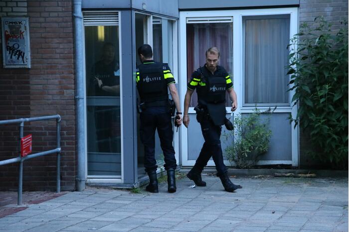 Schietpartij in woning, politie start onderzoek