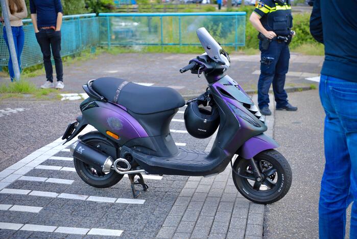 Brommerrijder gewond bij eenzijdig ongeval