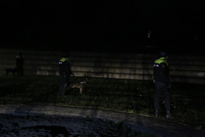 Mobiele Eenheid veegt park in Corlaer