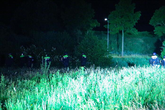 Mobiele Eenheid veegt park in Corlaer