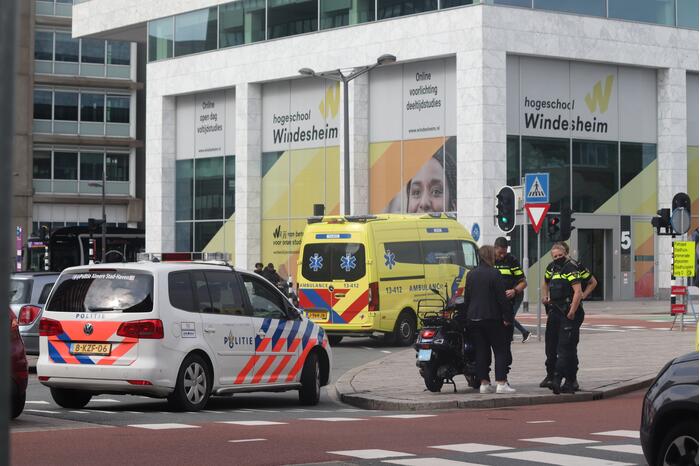 Persoon gewond bij aanrijding op oversteek