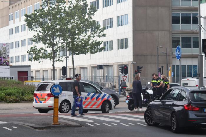 Persoon gewond bij aanrijding op oversteek