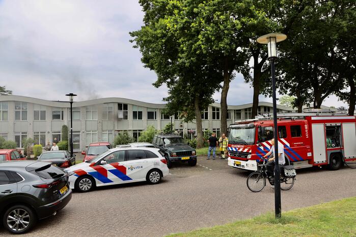 Veel rook bij brand in woning