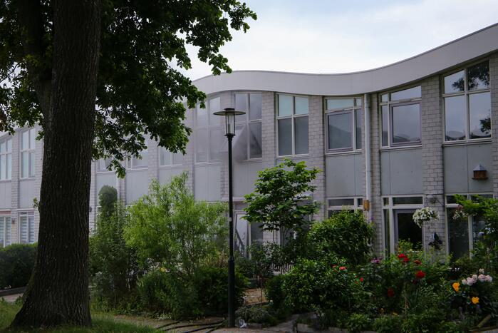 Veel rook bij brand in woning